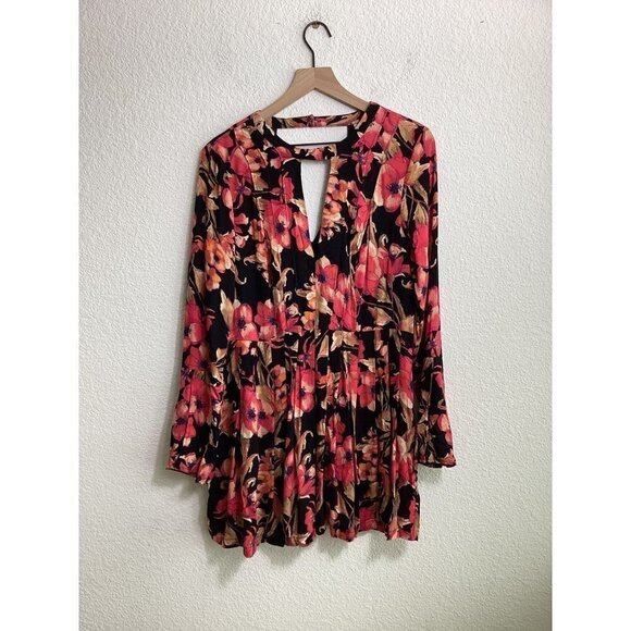 Free People Tegan Red Black Mini Dress Size 12 Bell Sleeves Pockets Boho Style - Picture 7 of 14